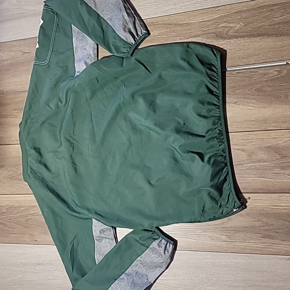 CARL BANKS MILWAUKEE BUCKS PULLOVER SWEATER SIZE MEDIUM MENS - Picture 9 of 9